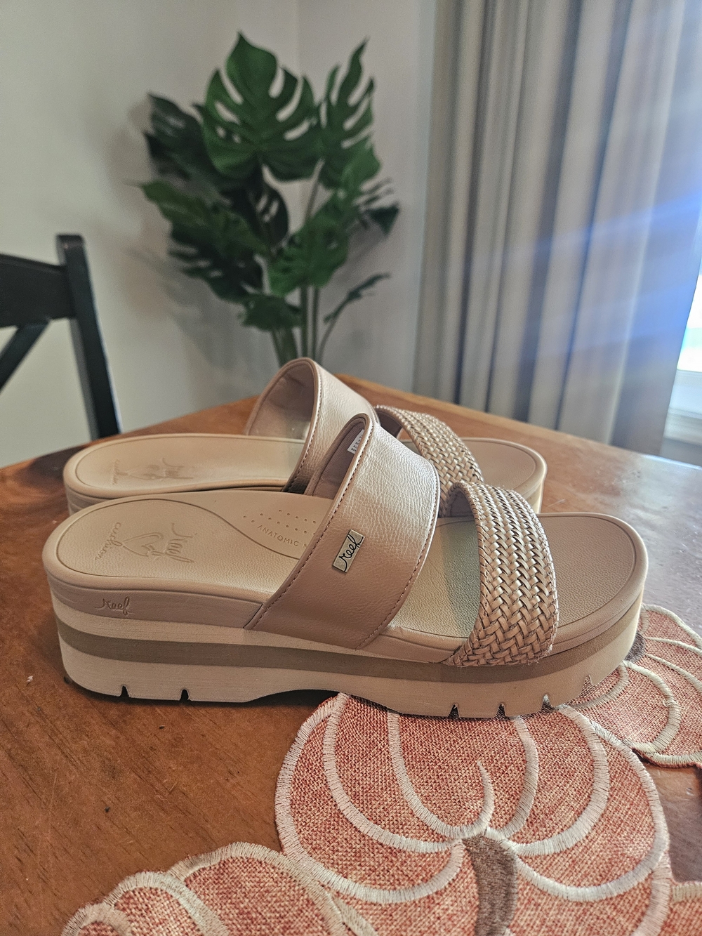 Reef Women's Beige/Tan Platform Slide Sandals- New